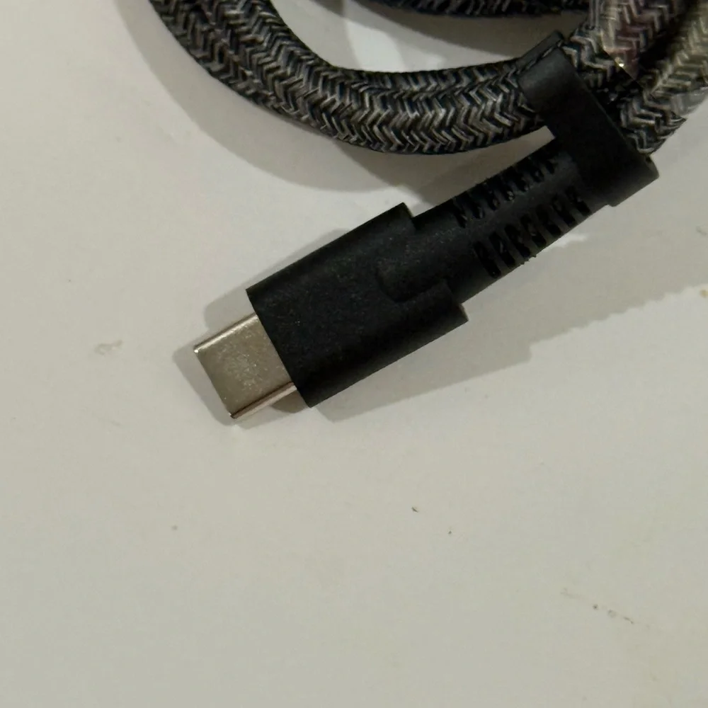 NEW HP Laptop Charger ~ Model # M52946-053 ~ 110W